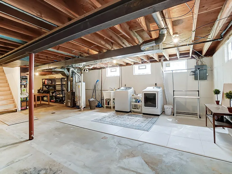 1599 Yellowglen Dr — Photo 30