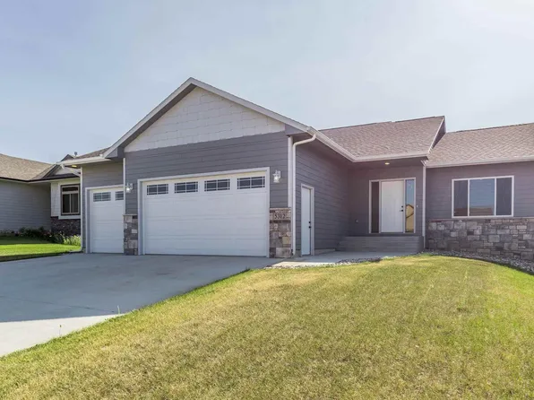 5312 S Chinook Ave, Sioux Falls, SD 57108