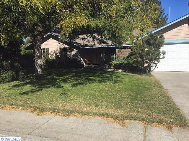 2nd image of 132 Sherman St