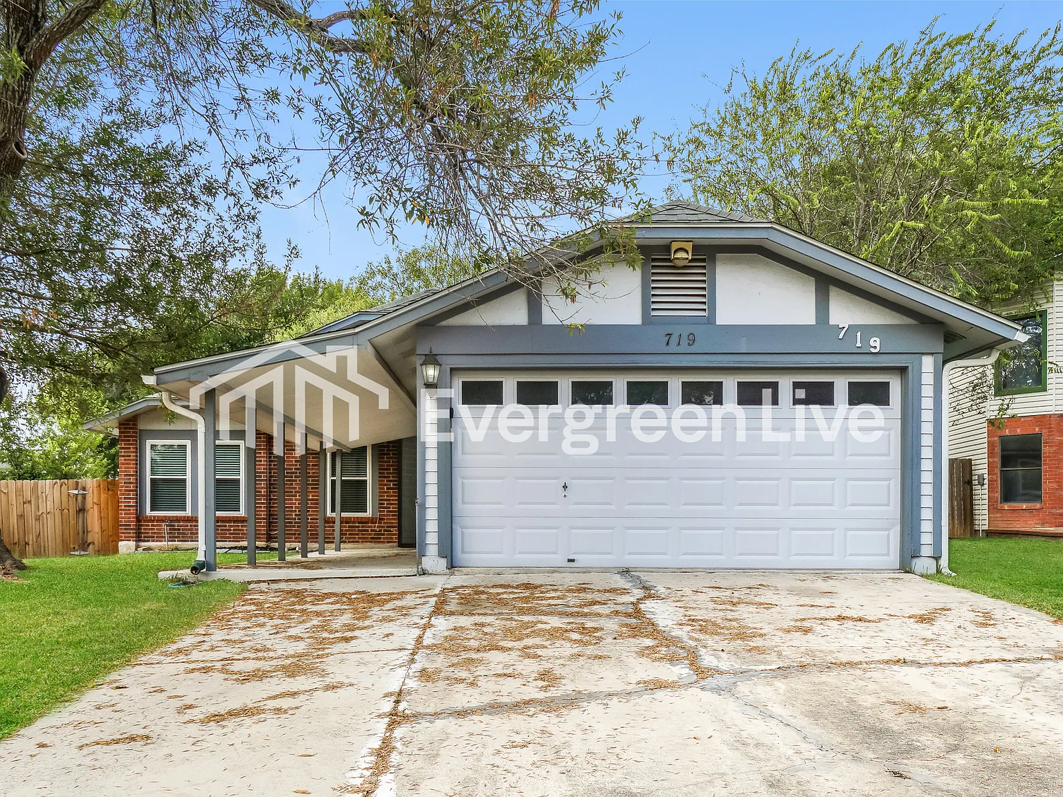 3 bed, 2.0 bath, 1469 sqft, $1,595 — Photo 1