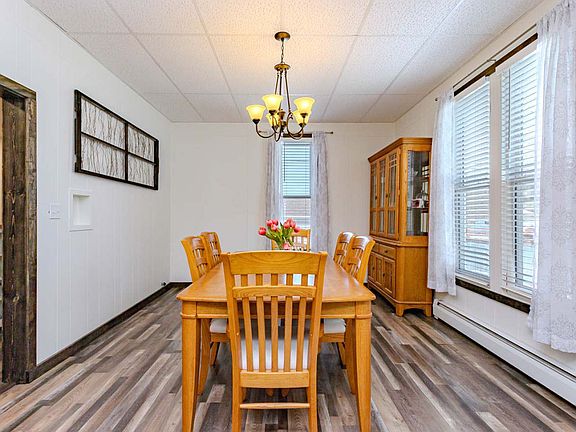 5th image of 1002 E 7th St