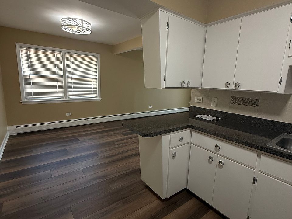 Kitchen and dinning aria