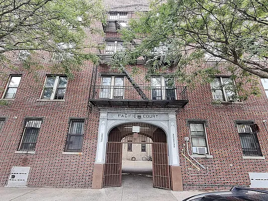 Rented by Signature Property Realty | media 20