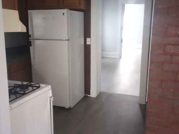 3rd image of 501 W Saint Catherine St #4