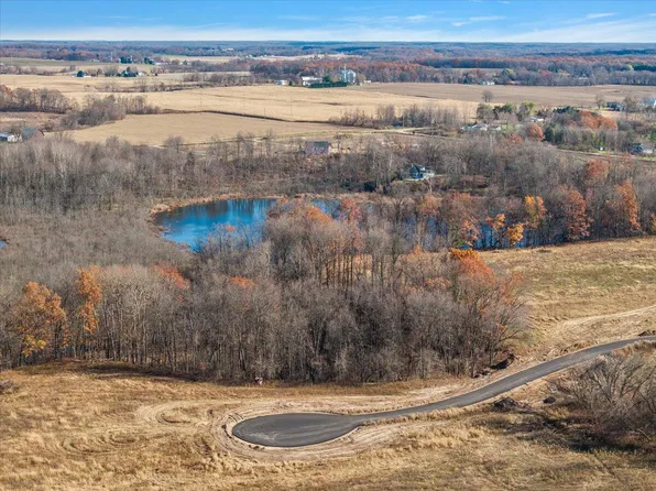 1 Casner Lake Dr, Belding, MI 48809