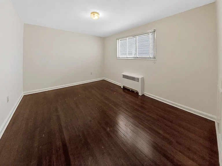810 Kennedy St NW #302 — Photo 9