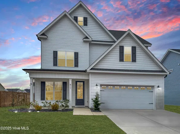 305 W Barred Owl Drive, Hampstead, NC 28443