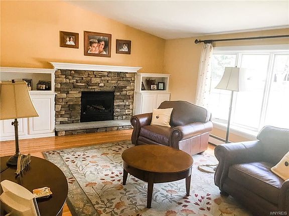 2nd image of 72 Brookdale Dr