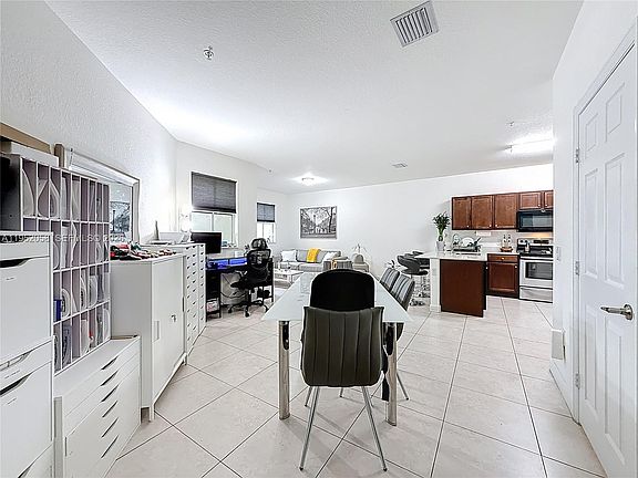 5th image of 260 NW 109th Ave APT 206