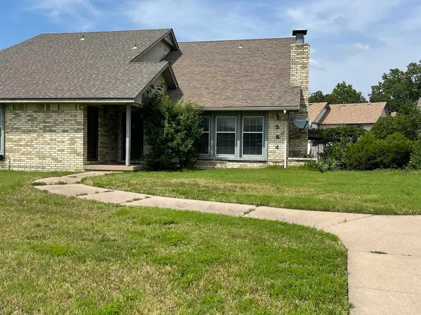 2344 N Walden Dr, Wichita, KS 67226