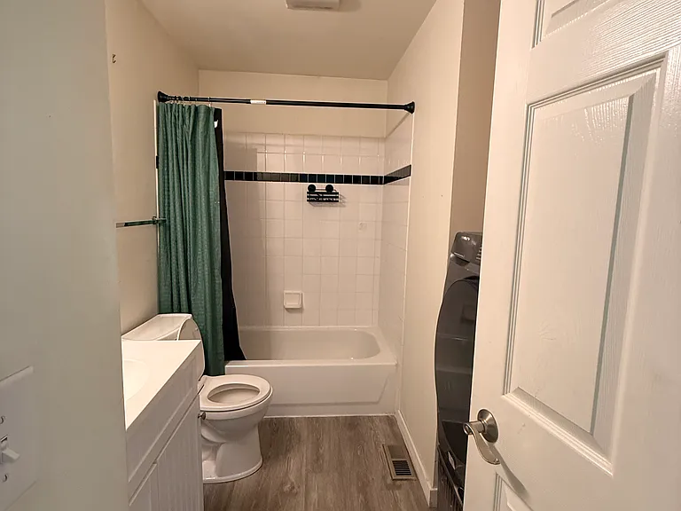 1828 Sturbridge Ct — Photo 4