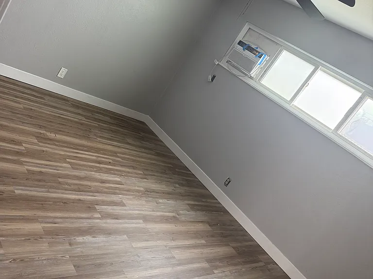 1331 Rose Ave — Photo 8