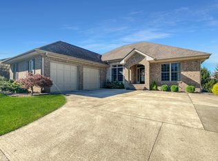 6105 Horizon Dr, Columbus, IN