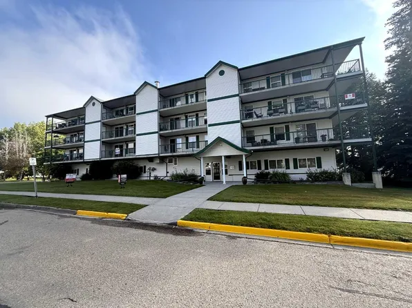 777 48th St #205, Edson, AB T7E 1Z6