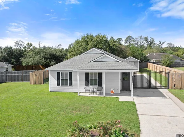 23529 Country Manor Ave, Denham Springs, LA 70726