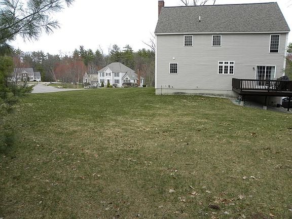 3rd image of 4 Lori Ln