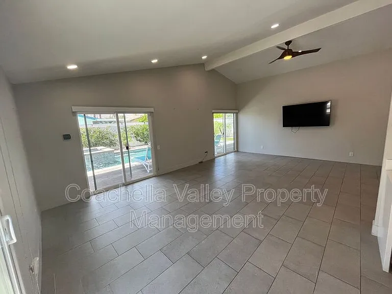835 S Nueva Vista Dr — Photo 27