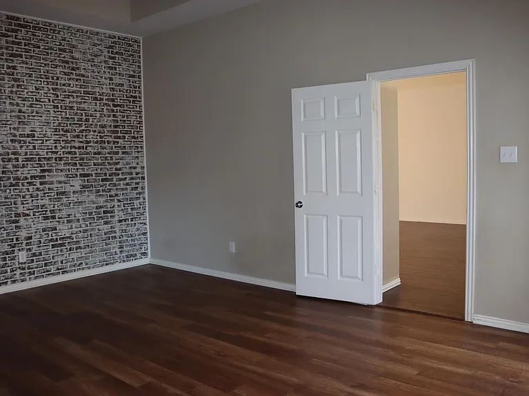 1548 Idlewild Dr — Photo 20