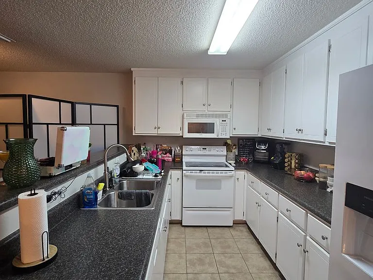 106 Winterberry Way — Photo 9