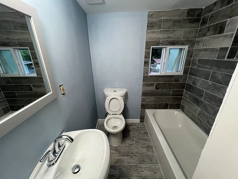 60 W Pitman St — Photo 8
