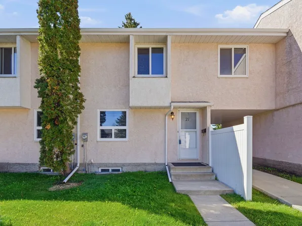 21 Lakewood Vlg NW, Edmonton, AB T6K 2B3