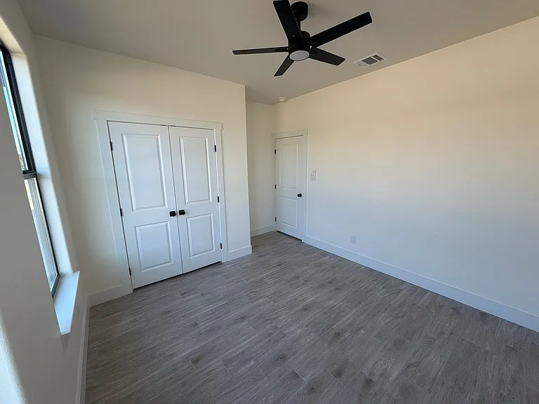 5707 Barkridge Dr — Photo 17