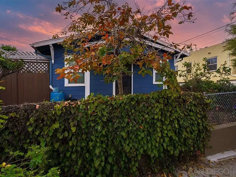 2331 Lincoln Ave — Photo 8