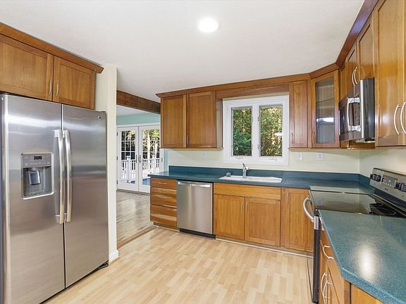 4th image of 46 Spring Rd