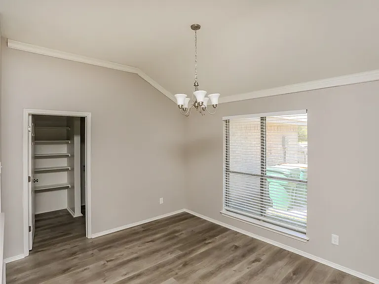 721 S Highland Dr — Photo 5