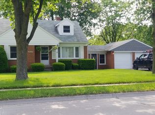 42150 Hayes Rd, Clinton Township, MI 48038