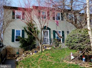 195 Jonathan Way N, Red Lion, PA 17356