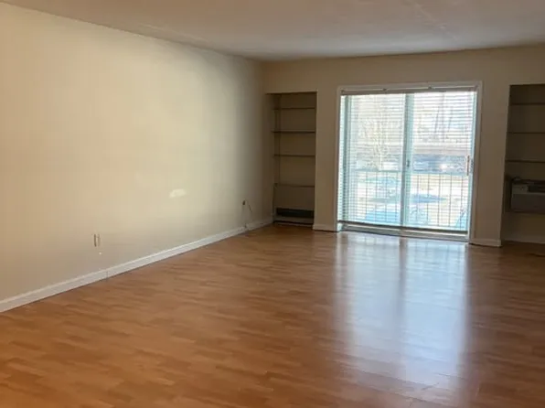 757 Main St APT 46, South Portland, ME 04106