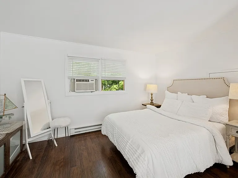 71 Cove Hollow Rd — Photo 40