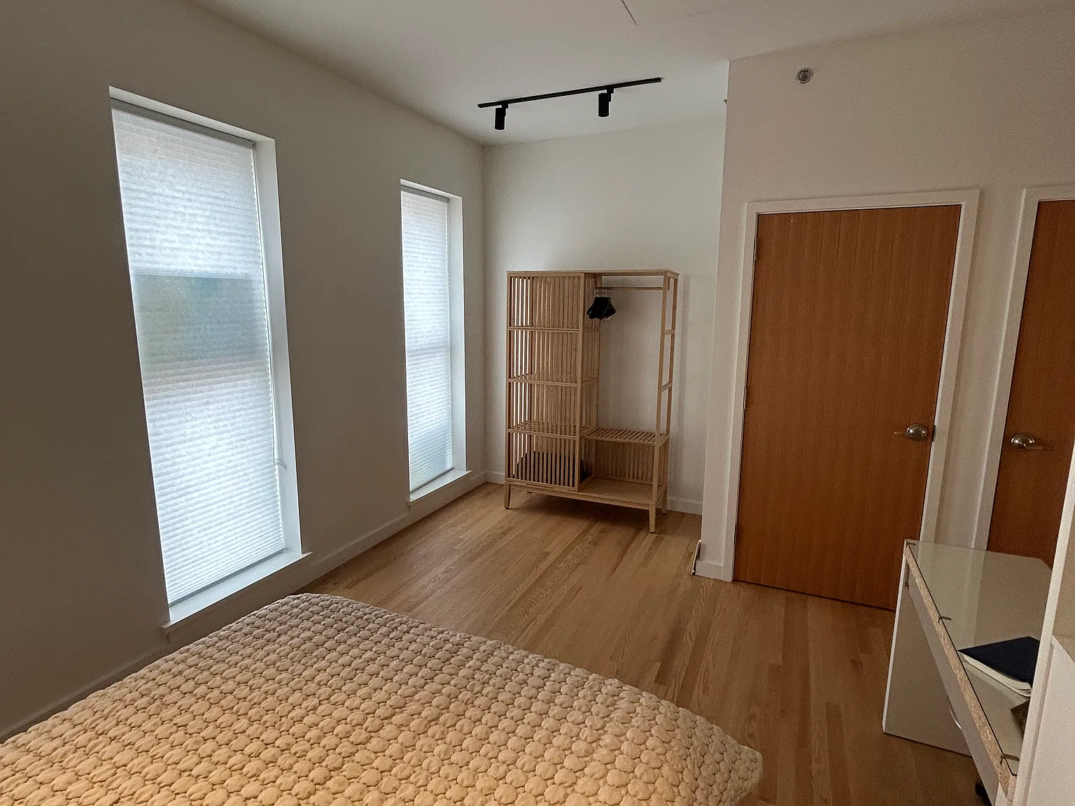 Studio, 735 sqft, $1,400 — Photo 4