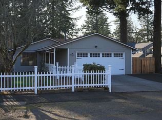 17 6th St, Fairview, OR 97024