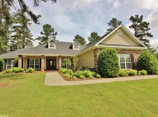 11100 Avilla Springs Dr, Benton, AR 72019