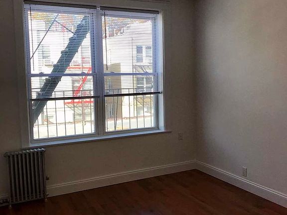 4th image of 22-68 27th St #2B