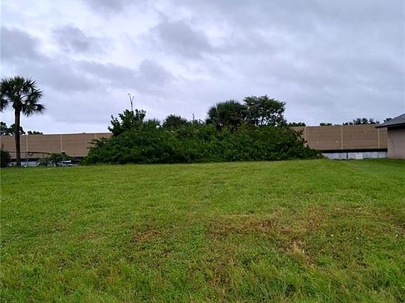 3rd image of 2335 Everest Pkwy