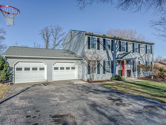 2nd image of 5601 Warwood Dr