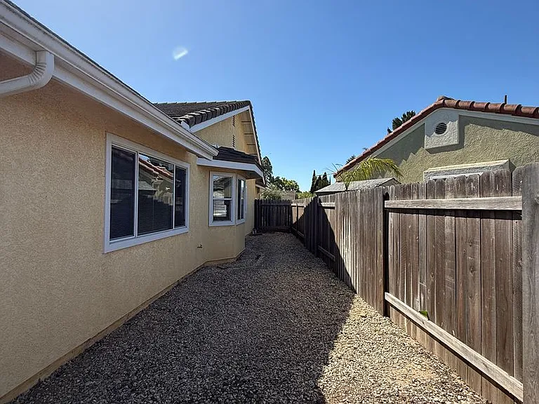 1470 Mercer Ct — Photo 61