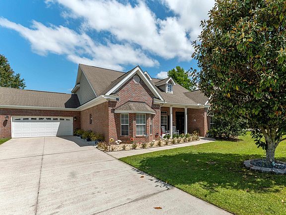 3rd image of 3370 Lake Run Dr