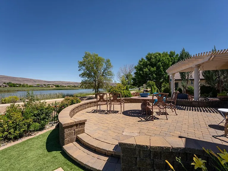 7330 Island Queen Dr — Photo 11