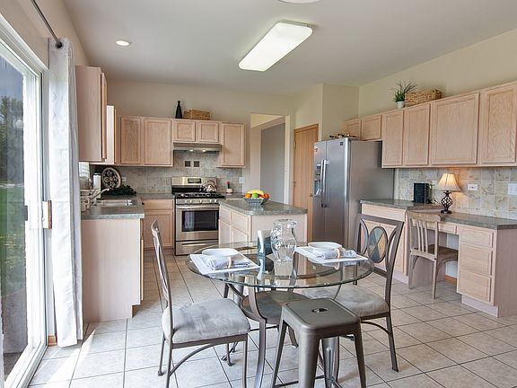 2nd image of 11822 Presley Cir