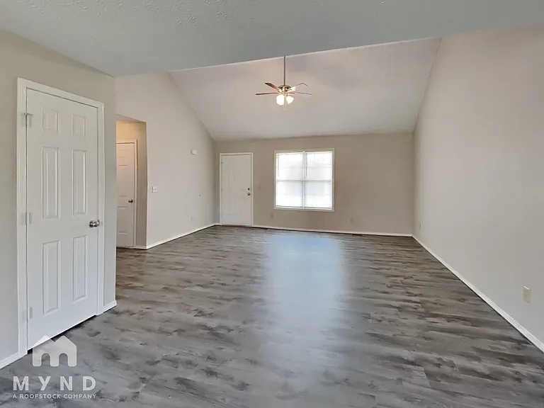 1241 S Rome Ave — Photo 2