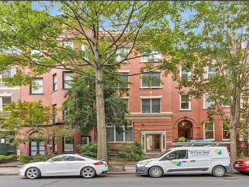 1737 P St NW #202