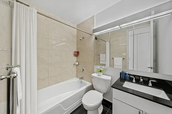 Rented by Vector New York, LLC | media 6