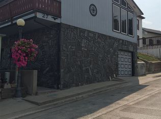 27 Baltimore St, Lead, SD 57754