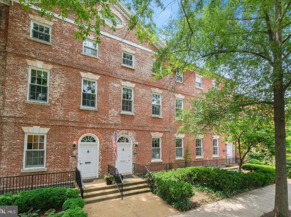 1317 4th St SW, Washington, DC 20024