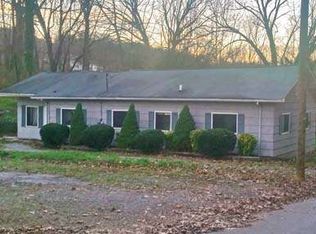 78 Travis St, Clyde, NC 28721