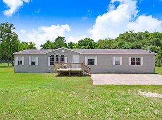 4201 Lowell Ln, Zephyrhills, FL 33541